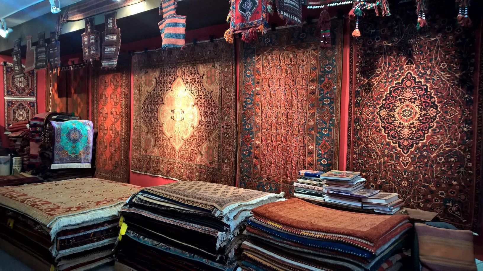 How to Find the Best Rug Store